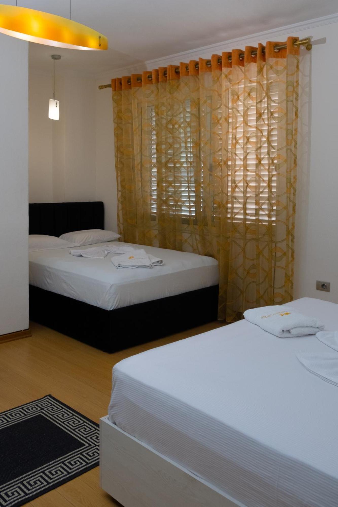 Albjona Guesthouse ティラナ エクステリア 写真